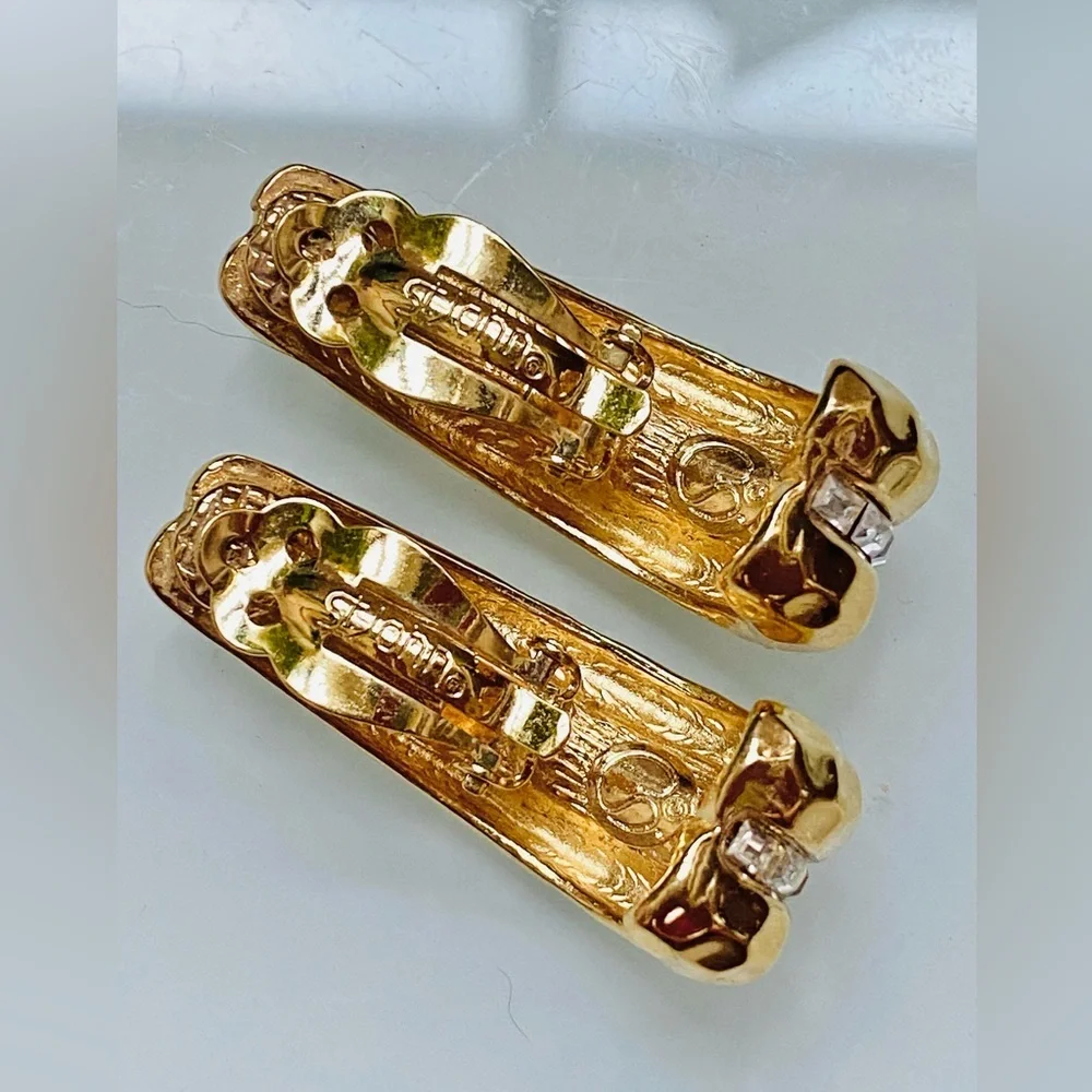 🚫SOLD OUT🚫80’s VTG ST. JOHN 24k Gold Plated Earring Swarovski Crystals *Rare - Picture 3 of 6